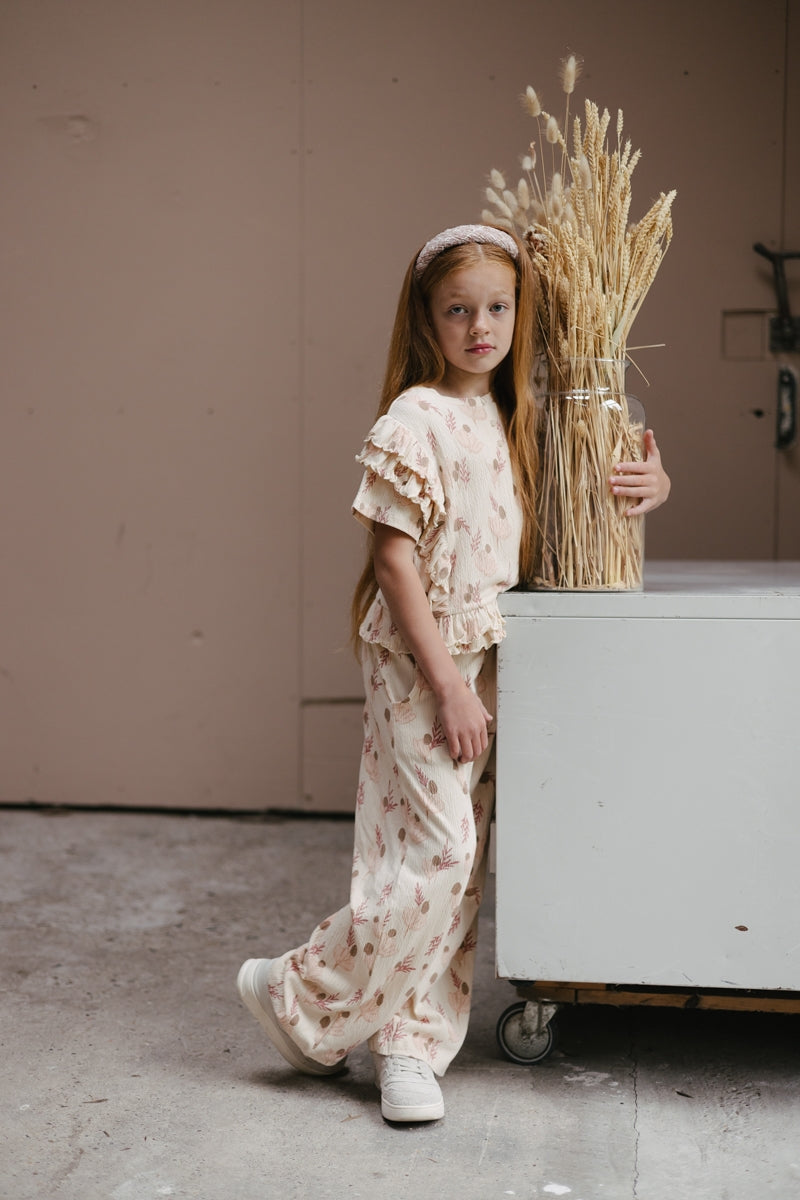 Broek Créme met bloemen | AOP Pink Leaves