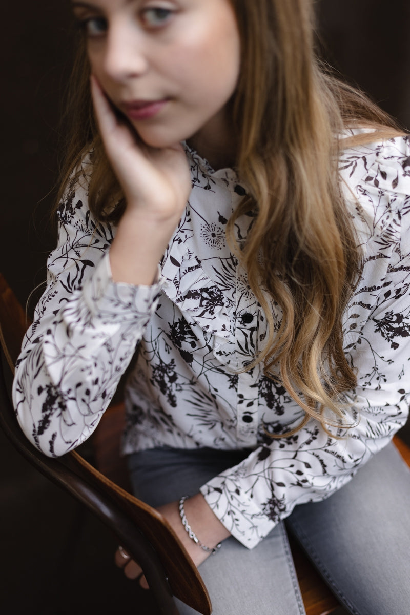 BLOUSE | AOP White Flower